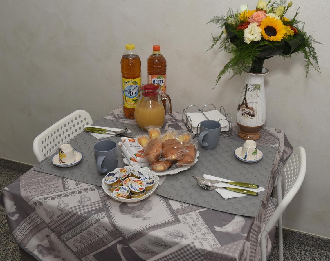 Charm Airport Bed & Breakfast Reggio di Calabria Exterior foto